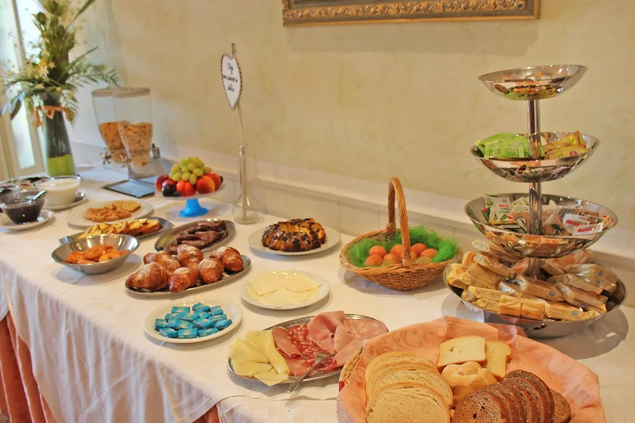 ***  Hotel Flora Bellaria-Igea Marina Italy